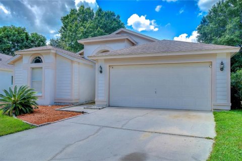 Villa ou maison à vendre à Tampa, Floride: 4 chambres, 190.26 m2 № 1336158 - photo 2