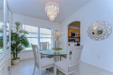 Casa en venta en Tampa, Florida, 4 dormitorios, 190.26 m2 № 1336158 - foto 12