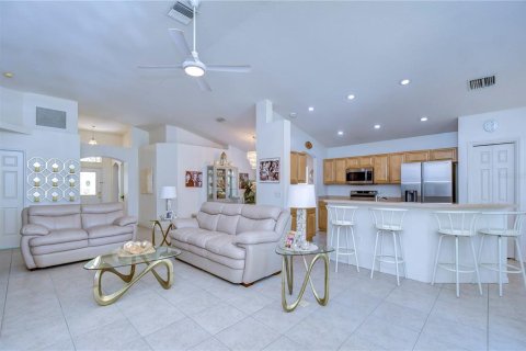 Villa ou maison à vendre à Tampa, Floride: 4 chambres, 190.26 m2 № 1336158 - photo 26