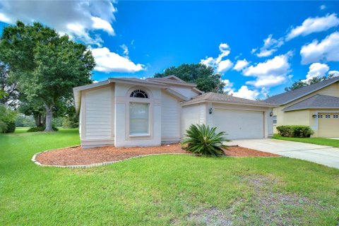 Villa ou maison à vendre à Tampa, Floride: 4 chambres, 190.26 m2 № 1336158 - photo 3