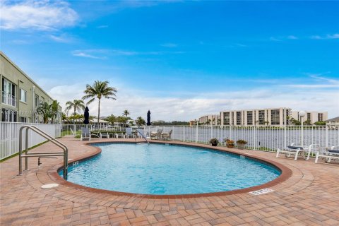 Condo in Boca Raton, Florida, 2 bedrooms  № 1220890 - photo 24