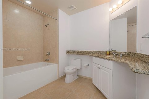 Condo in Aventura, Florida, 1 bedroom  № 1220806 - photo 18