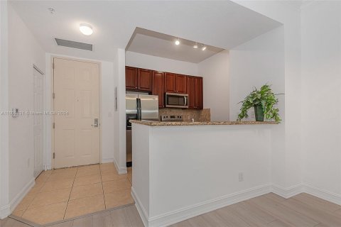 Condo in Aventura, Florida, 1 bedroom  № 1220806 - photo 9