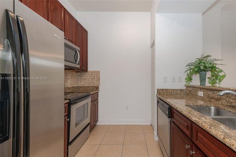 Condo in Aventura, Florida, 1 bedroom  № 1220806 - photo 10