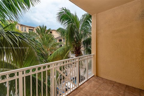 Condo in Aventura, Florida, 1 bedroom  № 1220806 - photo 21