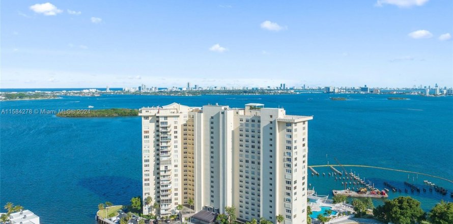 Condo à Miami, Floride, 2 chambres  № 1170693