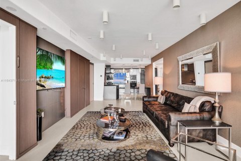 Condo in Sunny Isles Beach, Florida, 3 bedrooms  № 1327476 - photo 24