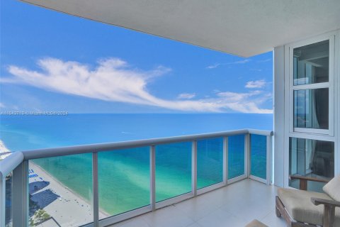 Condo in Sunny Isles Beach, Florida, 3 bedrooms  № 1327476 - photo 21