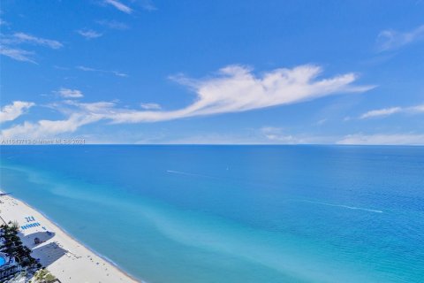 Condo in Sunny Isles Beach, Florida, 3 bedrooms  № 1327476 - photo 20