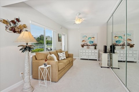 Condo in Fort Lauderdale, Florida, 2 bedrooms  № 992166 - photo 10