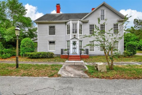 Villa ou maison à vendre à DeLand, Floride: 5 chambres, 408.68 m2 № 1201869 - photo 1