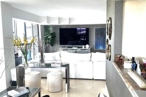 Condominio en venta en Aventura, Florida, 3 dormitorios, 159.23 m2 № 1321620 - foto 21