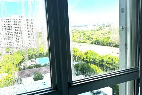 Condominio en venta en Aventura, Florida, 3 dormitorios, 159.23 m2 № 1321620 - foto 25