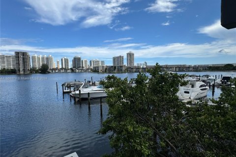 Condominio en venta en Aventura, Florida, 1 dormitorio, 66.61 m2 № 1380269 - foto 23