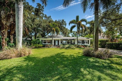 Casa en venta en Saint Petersburg, Florida, 3 dormitorios, 255.3 m2 № 1341799 - foto 4