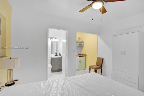 Immobilier commercial à vendre à Miami, Floride: 277.22 m2 № 1325861 - photo 12