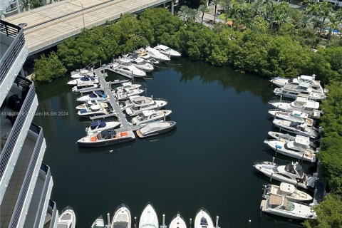 Condo in Aventura, Florida, 2 bedrooms  № 1318877 - photo 18