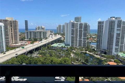 Condominio en venta en Aventura, Florida, 2 dormitorios, 125.7 m2 № 1318877 - foto 16