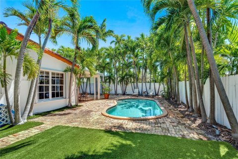 Villa ou maison à vendre à Key Biscayne, Floride: 5 chambres, 306.3 m2 № 782012 - photo 22