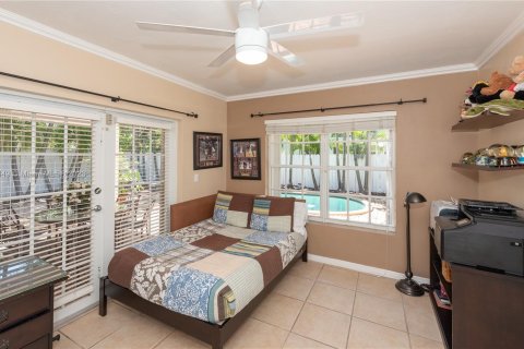 Villa ou maison à vendre à Key Biscayne, Floride: 5 chambres, 306.3 m2 № 782012 - photo 16