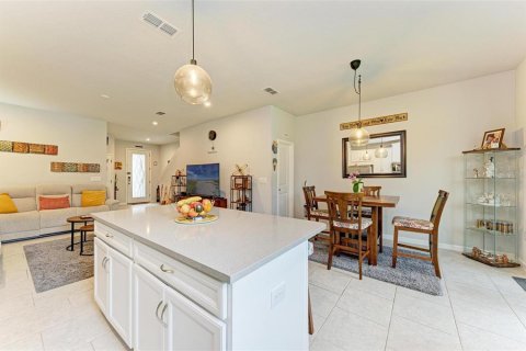 Townhouse in HARMONY AT LAKEWOOD RANCH in Bradenton, Florida 3 bedrooms, 149.94 sq.m. № 1350735 - photo 14