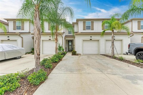 Townhouse in HARMONY AT LAKEWOOD RANCH in Bradenton, Florida 3 bedrooms, 149.94 sq.m. № 1350735 - photo 3