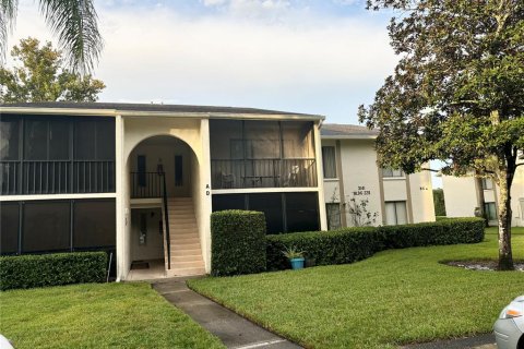 Condominio en venta en Tarpon Springs, Florida, 2 dormitorios, 96.71 m2 № 1350733 - foto 1