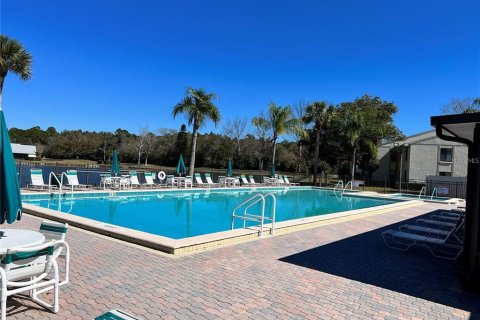 Condominio en venta en Tarpon Springs, Florida, 2 dormitorios, 96.71 m2 № 1350733 - foto 10