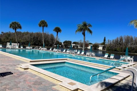 Condominio en venta en Tarpon Springs, Florida, 2 dormitorios, 96.71 m2 № 1350733 - foto 12