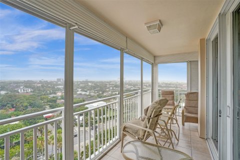 Condo in Fort Lauderdale, Florida, 2 bedrooms  № 1182605 - photo 14