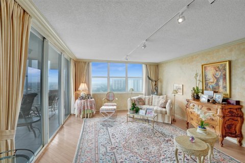 Copropriété à vendre à Fort Lauderdale, Floride: 2 chambres, 134.71 m2 № 1182605 - photo 12