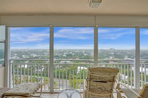 Condo in Fort Lauderdale, Florida, 2 bedrooms  № 1182605 - photo 15