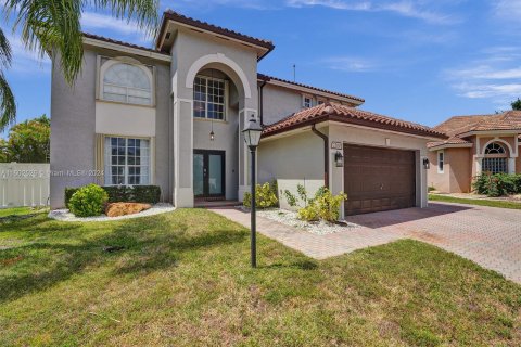 Casa en venta en Pembroke Pines, Florida, 5 dormitorios, 297.75 m2 № 1221767 - foto 5