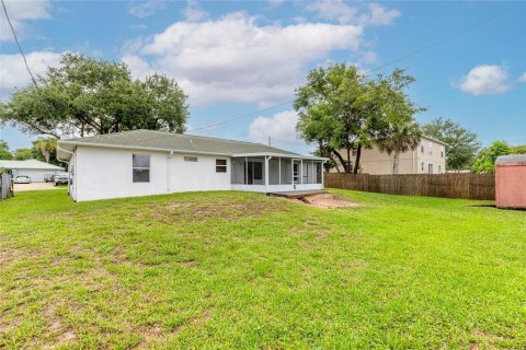 Villa ou maison à vendre à Edgewater, Floride: 3 chambres, 119.84 m2 № 1260611 - photo 28