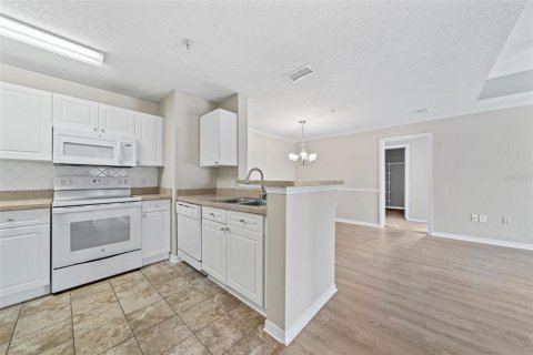 Copropriété à vendre à Tampa, Floride: 2 chambres, 100.61 m2 № 1378478 - photo 10