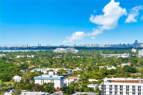 Apartamento en alquiler en Miami Beach, Florida, 2 dormitorios, 111.3 m2 № 25956 - foto 28