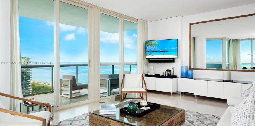 Apartamento en Miami Beach, Florida 2 dormitorios, 111.3 m2 № 25956