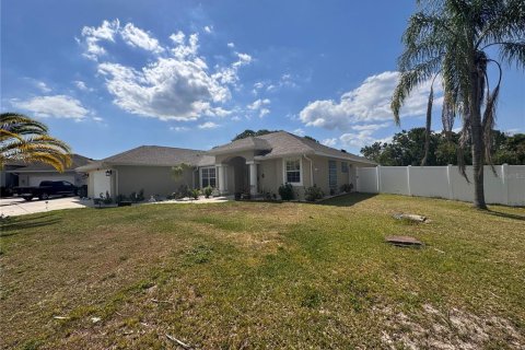 Villa ou maison à vendre à North Port, Floride: 4 chambres, 220.92 m2 № 1145085 - photo 2