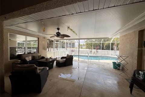 Villa ou maison à vendre à North Port, Floride: 4 chambres, 220.92 m2 № 1145085 - photo 19