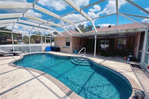 Casa en venta en North Port, Florida, 4 dormitorios, 220.92 m2 № 1145085 - foto 15