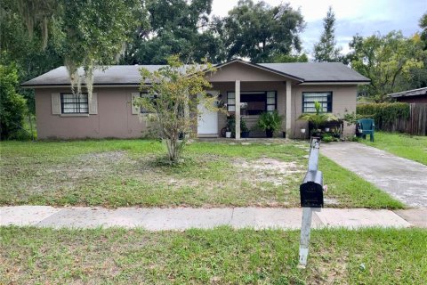 House in Altamonte Springs, Florida 3 bedrooms, 106.65 sq.m. № 1354695 - photo 1