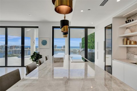 Condominio en venta en Aventura, Florida, 3 dormitorios, 393.16 m2 № 1327895 - foto 7