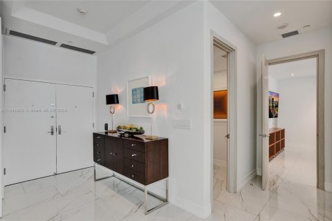 Condo in Aventura, Florida, 3 bedrooms  № 1327895 - photo 4