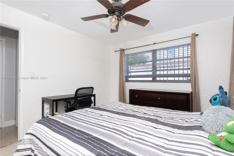 Immobilier commercial à vendre à Miami, Floride: 187.29 m2 № 1206996 - photo 17