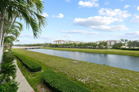 Touwnhouse à louer à Boynton Beach, Floride: 3 chambres, 174.66 m2 № 1370615 - photo 2