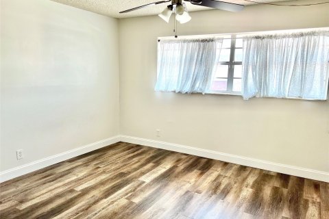 Condominio en venta en Davie, Florida, 2 dormitorios, 121.33 m2 № 970538 - foto 17