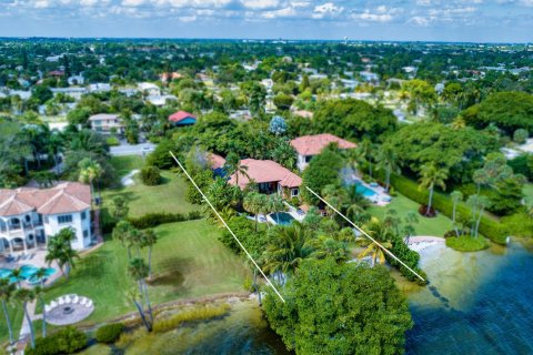 Villa ou maison à vendre à Lake Worth, Floride: 4 chambres, 307.69 m2 № 837677 - photo 5