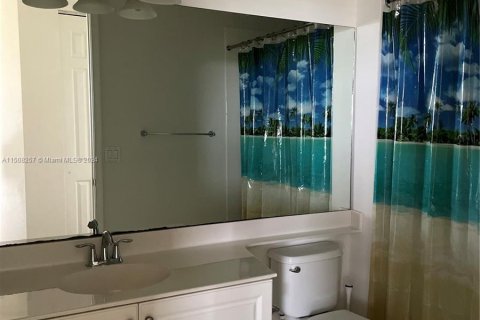 Copropriété à vendre à Pompano Beach, Floride: 3 chambres, 140.84 m2 № 932088 - photo 9