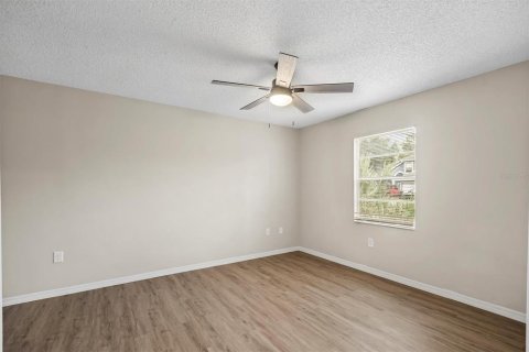 Villa ou maison à vendre à Kissimmee, Floride: 2 chambres, 94.2 m2 № 1336584 - photo 17