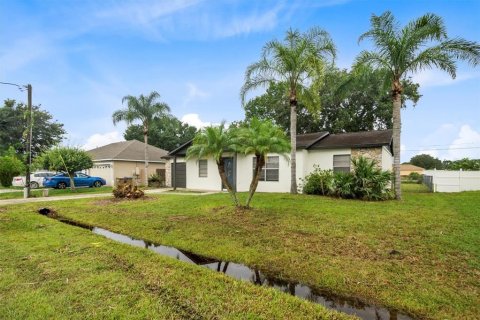 Villa ou maison à vendre à Kissimmee, Floride: 2 chambres, 94.2 m2 № 1336584 - photo 4